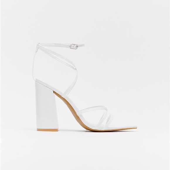 Nasty Gal pointed toe strappy heel - Picture 3 of 3